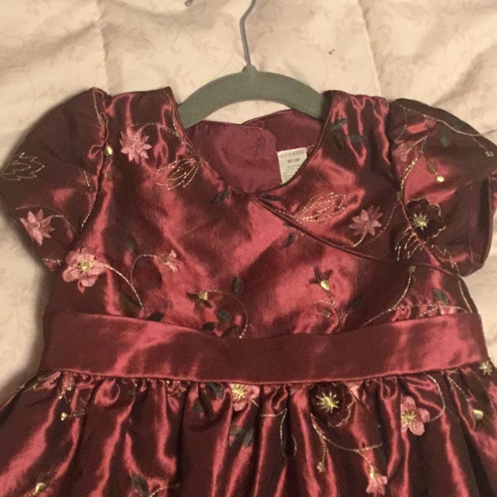 Dress - Picture 2 of 3